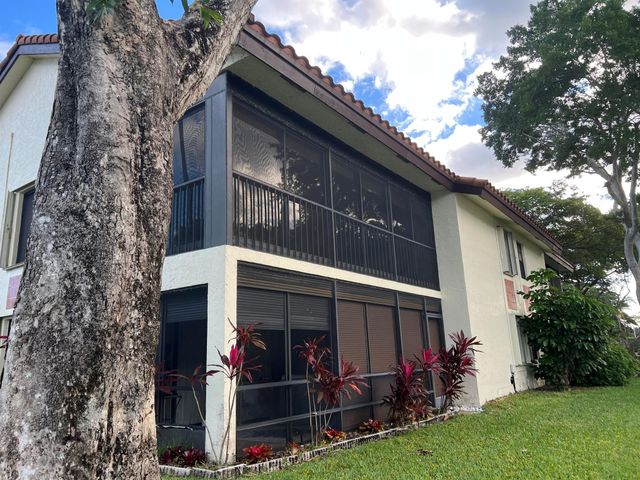 10711 Ocean Palm Way 202, Boynton Beach, FL 33437