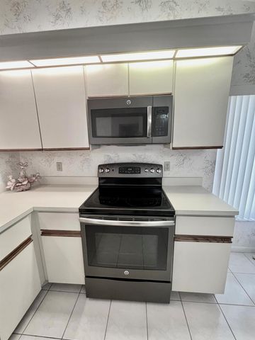 10711 Ocean Palm Way 202, Boynton Beach, FL 33437