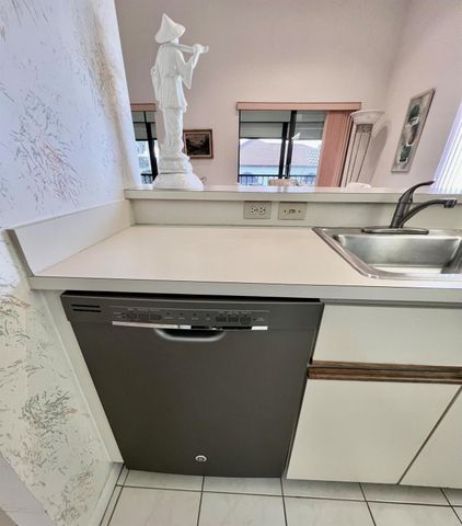 10711 Ocean Palm Way 202, Boynton Beach, FL 33437