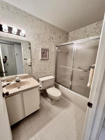 10711 Ocean Palm Way 202, Boynton Beach, FL 33437