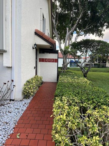 10711 Ocean Palm Way 202, Boynton Beach, FL 33437