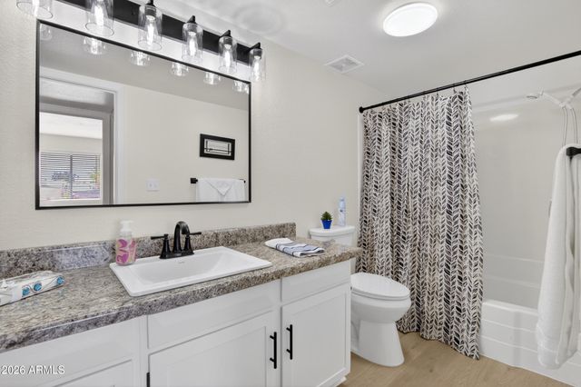 507 S CLEARVIEW Avenue, Mesa, AZ 85208