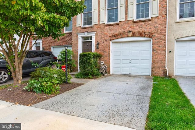 13719 MAPLE SUGAR LN, Herndon, VA 20171