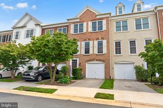 13719 MAPLE SUGAR LN, Herndon, VA 20171