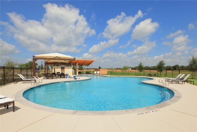 115 Red Oak PL, Bastrop, TX 78602