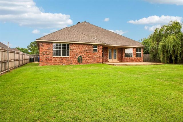 300 Ridge Lake Boulevard, Norman, OK 73071
