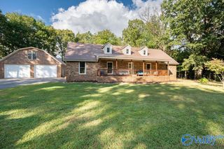 17986 County Road 33, Fackler, AL 35746