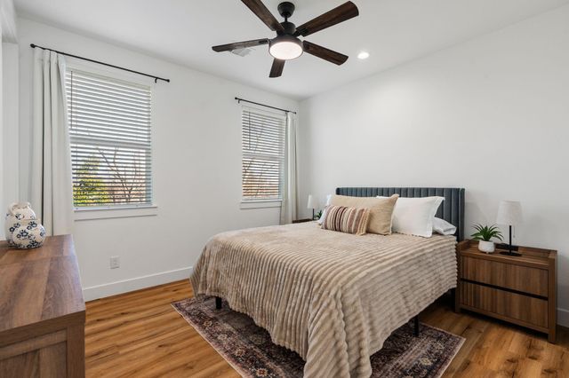 2708 Noble Street, Houston, TX 77026