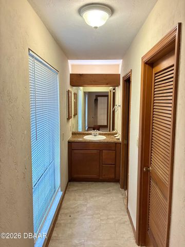 80 S St Andrews Drive, Ormond Beach, FL 32174