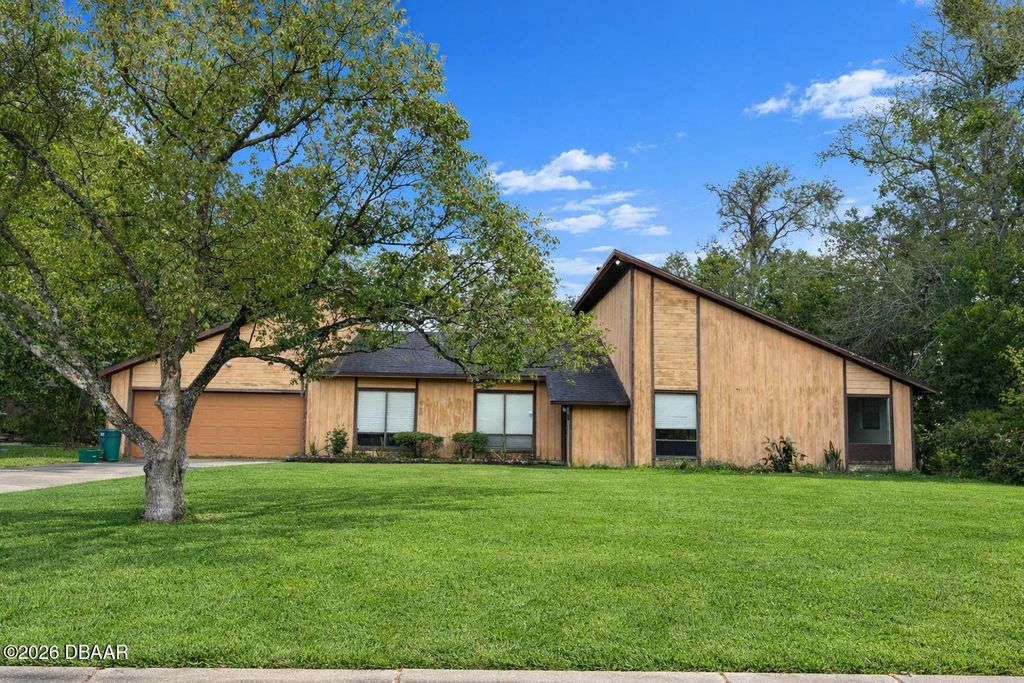 80 S St Andrews Drive, Ormond Beach, FL 32174