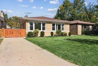 3836 W Estes Avenue, Lincolnwood, IL 60712