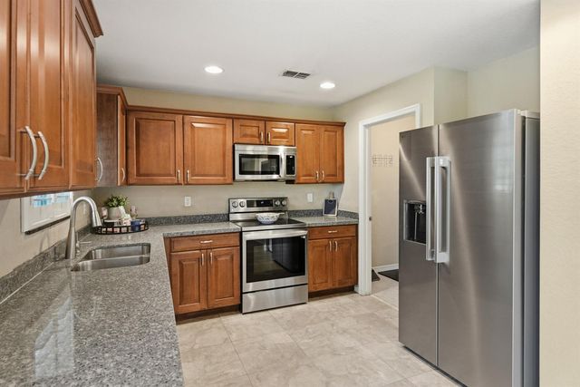 2020 SW Newport Isles Boulevard, Port Saint Lucie, FL 34953