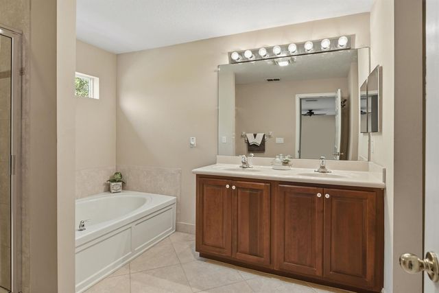 2020 SW Newport Isles Boulevard, Port Saint Lucie, FL 34953