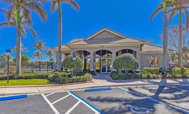 2020 SW Newport Isles Boulevard, Port Saint Lucie, FL 34953