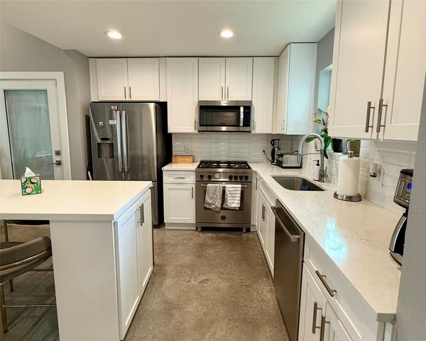1153 Webberville RD 2, Austin, TX 78721
