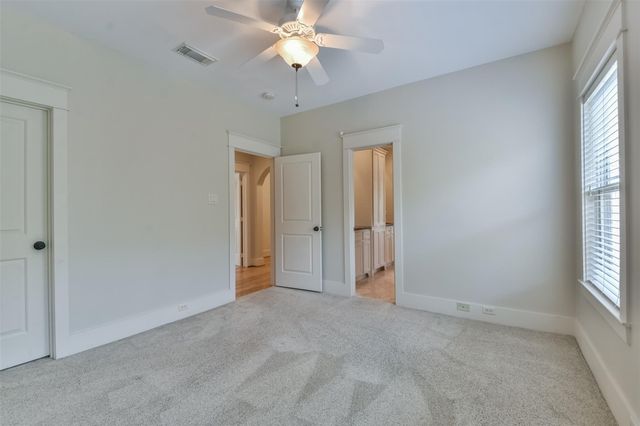 1030 W 16th Street A, Houston, TX 77008