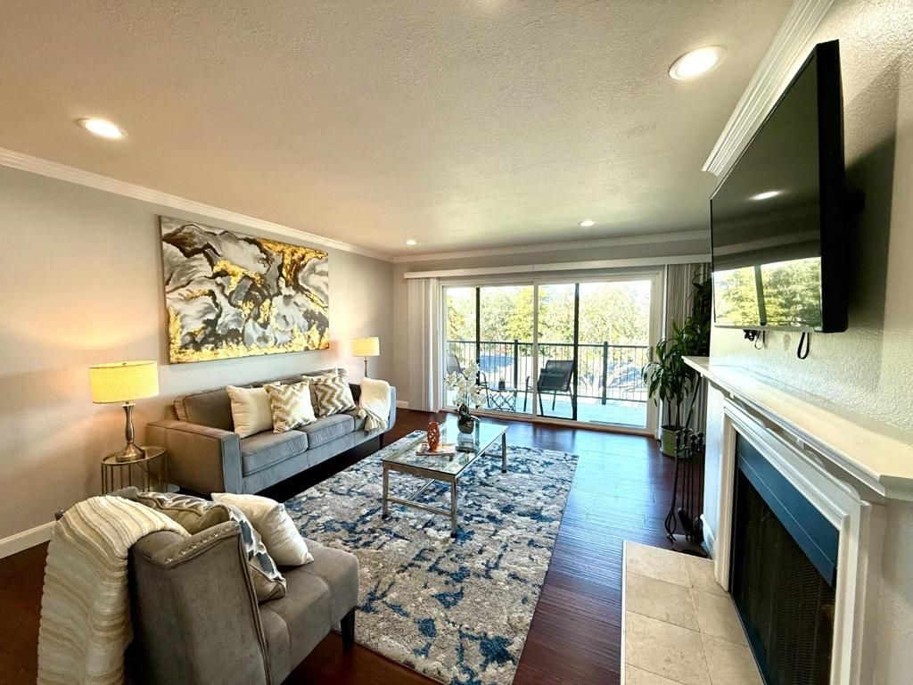 1031 Cherry Avenue 20, San Bruno, CA 94066