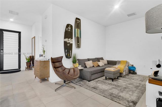 7819 NW 104th Ave 23, Doral, FL 33178
