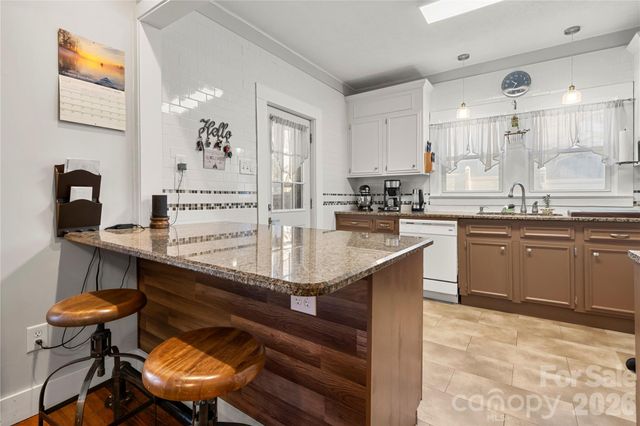 208 Pond Street, Mooresville, NC 28115