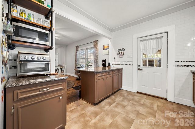 208 Pond Street, Mooresville, NC 28115