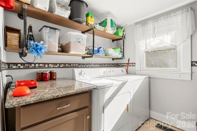 208 Pond Street, Mooresville, NC 28115