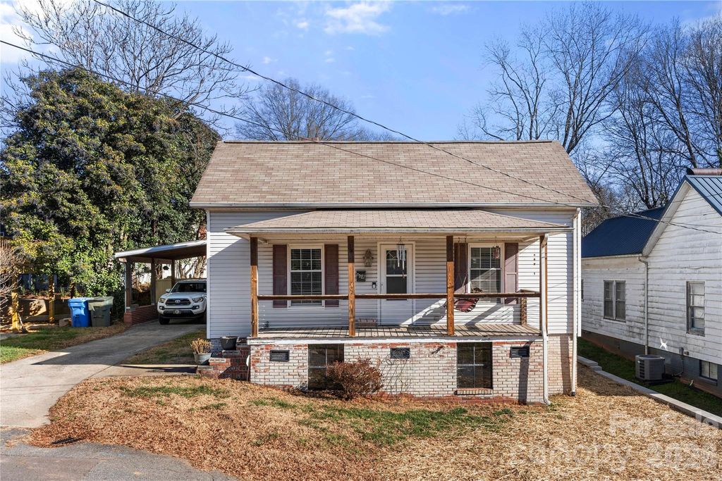 208 Pond Street, Mooresville, NC 28115