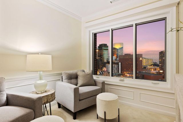 1201 Yale Place 1608, Minneapolis, MN 55403