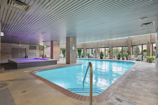 1201 Yale Place 1608, Minneapolis, MN 55403