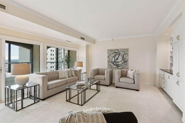 1201 Yale Place 1608, Minneapolis, MN 55403