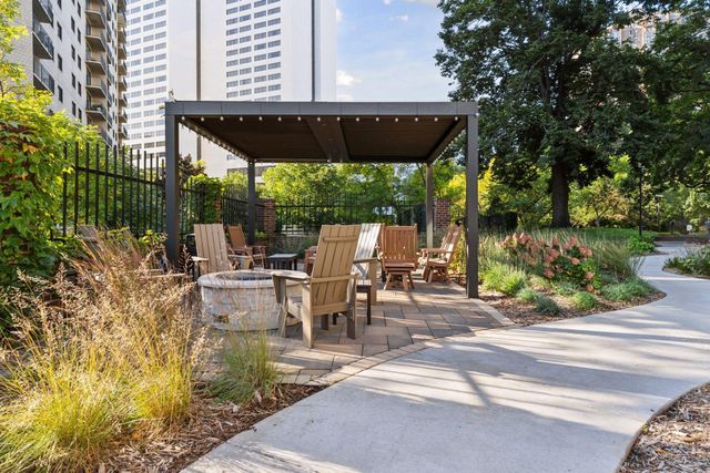 1201 Yale Place 1608, Minneapolis, MN 55403