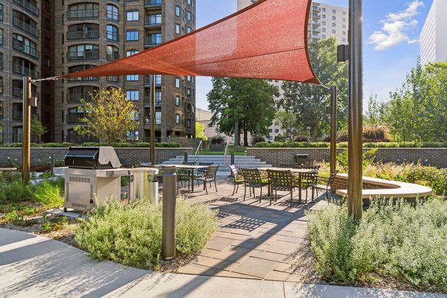 1201 Yale Place 1608, Minneapolis, MN 55403