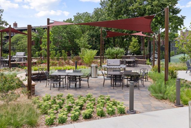 1201 Yale Place 1608, Minneapolis, MN 55403