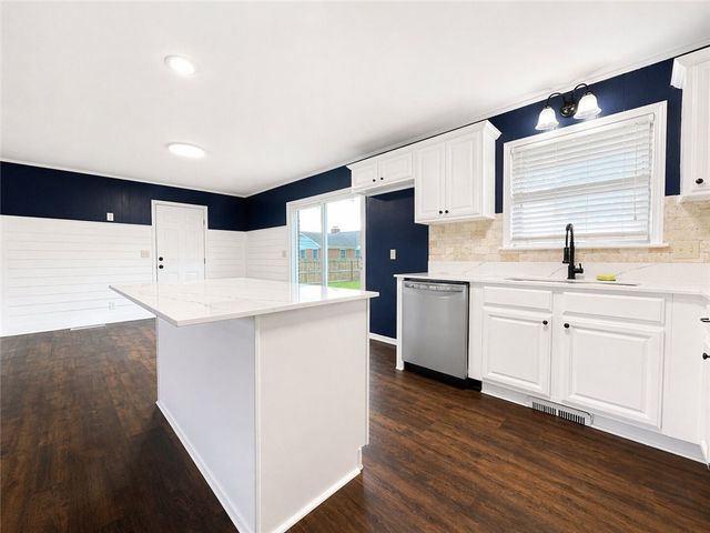 205 N Tulsa Avenue, Russellville, AR 72801