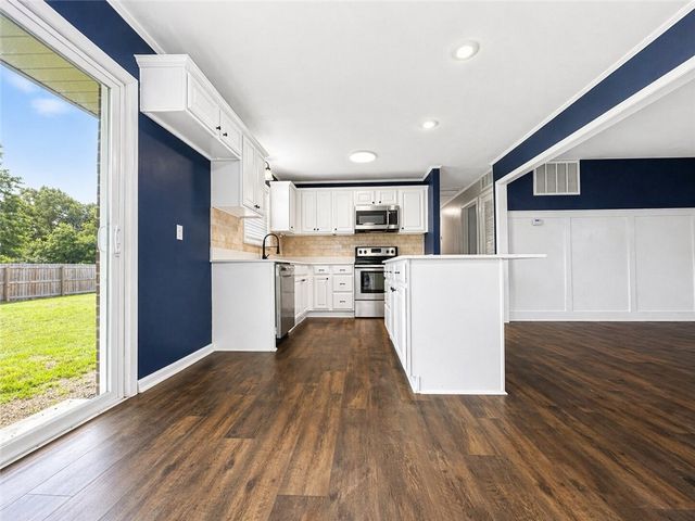 205 N Tulsa Avenue, Russellville, AR 72801