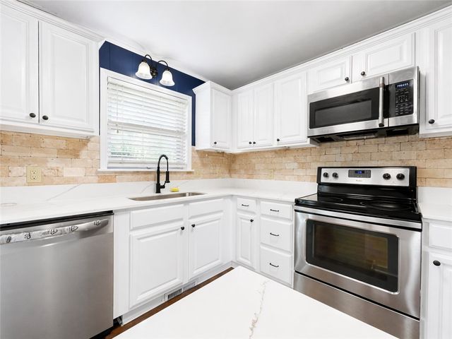 205 N Tulsa Avenue, Russellville, AR 72801