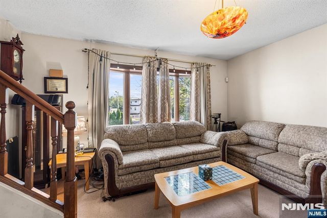43 Normandy Place 41, Irvington, NJ 07111