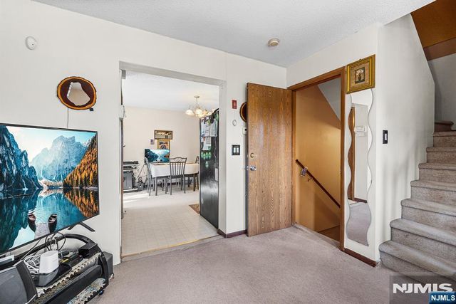 43 Normandy Place 41, Irvington, NJ 07111