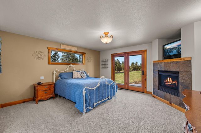 4690 W Antler Avenue, Redmond, OR 97756