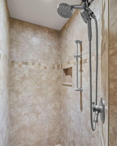 4690 W Antler Avenue, Redmond, OR 97756