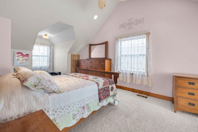 4690 W Antler Avenue, Redmond, OR 97756