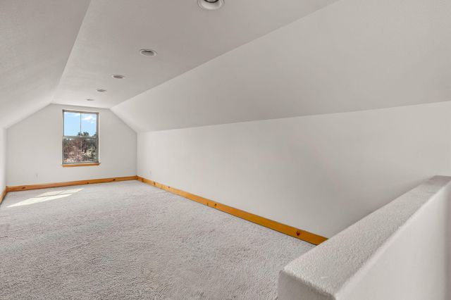 4690 W Antler Avenue, Redmond, OR 97756