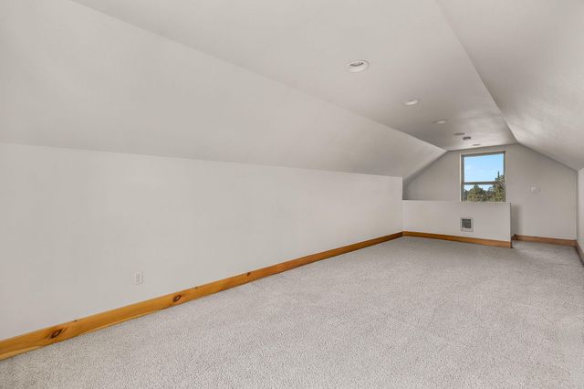 4690 W Antler Avenue, Redmond, OR 97756