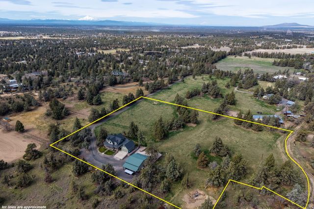 4690 W Antler Avenue, Redmond, OR 97756