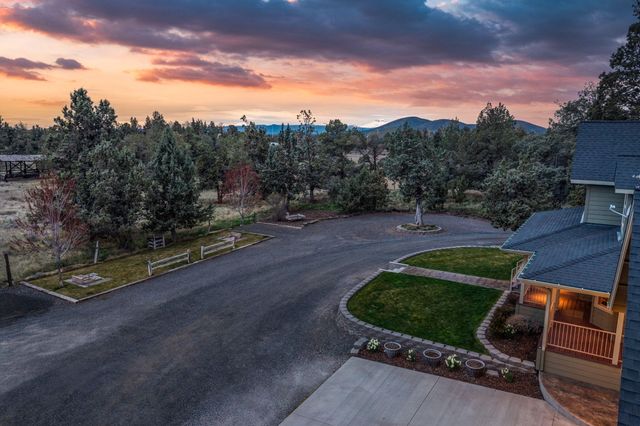 4690 W Antler Avenue, Redmond, OR 97756