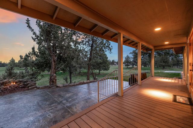 4690 W Antler Avenue, Redmond, OR 97756