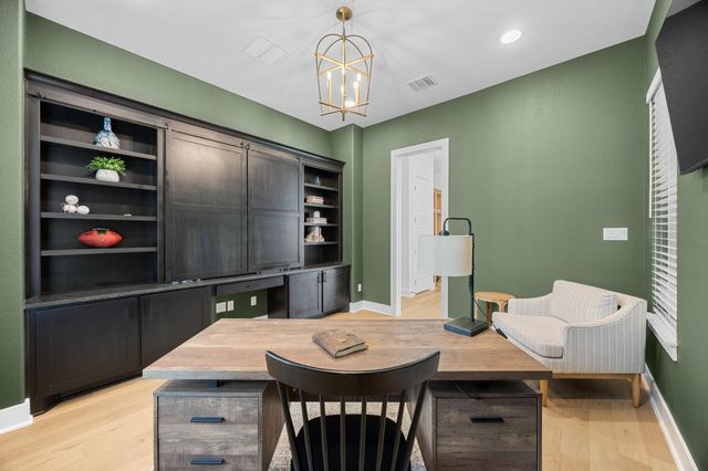 815 Flint Ridge TRL, Georgetown, TX 78628