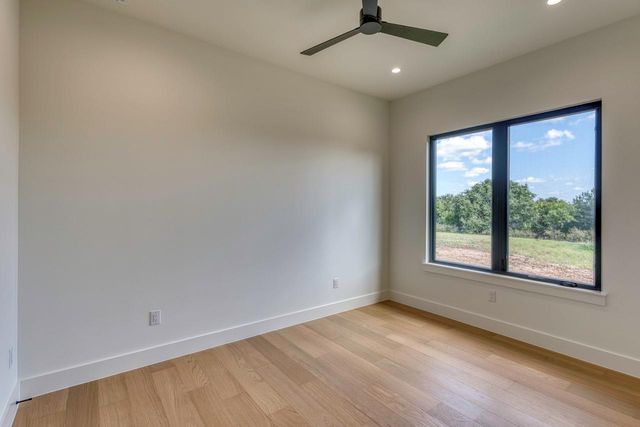 126 Via Roma CT, Horseshoe Bay, TX 78657