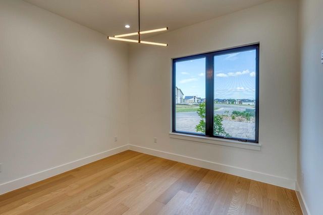 126 Via Roma CT, Horseshoe Bay, TX 78657