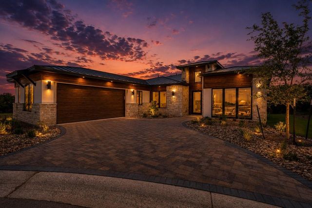 126 Via Roma CT, Horseshoe Bay, TX 78657