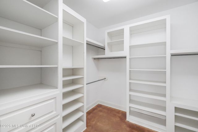 77 Moss Woods Drive, Madison, MS 39110